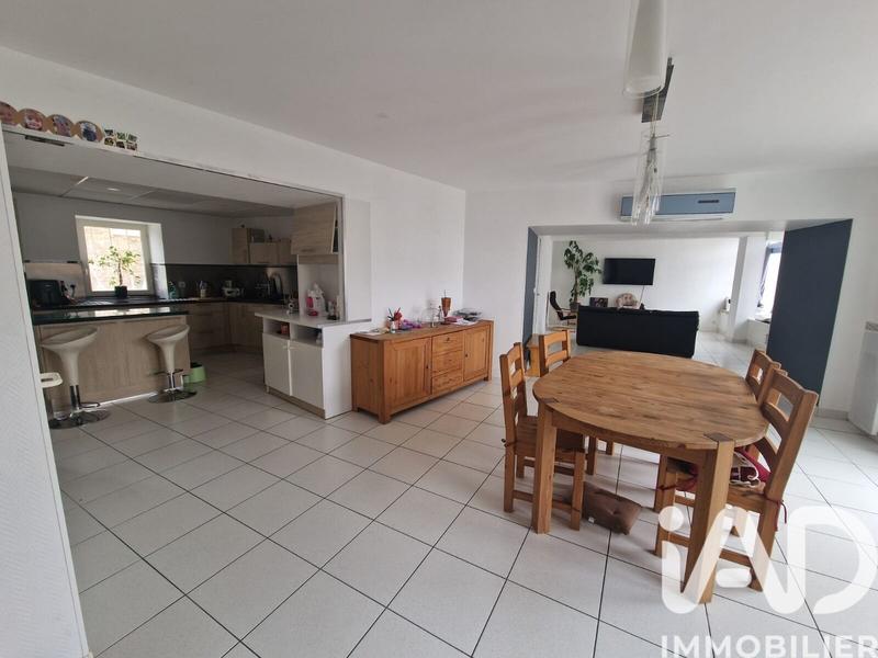 Maison - 271 m² - 7 pièces