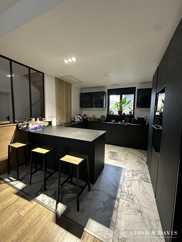 Maison contemporaine - 166 m² - 6 pièces