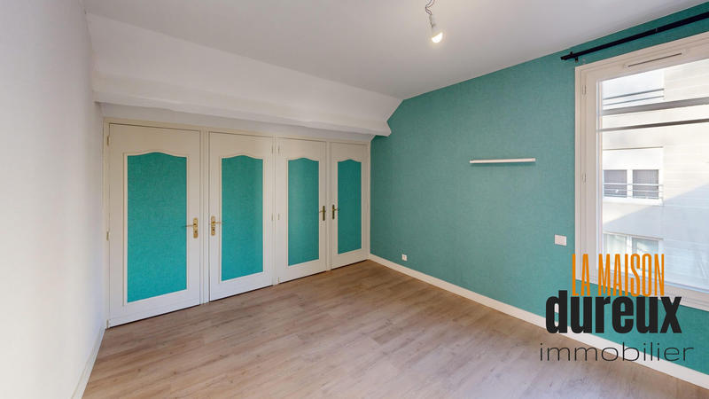 Maison - 159 m² - 6 pièces