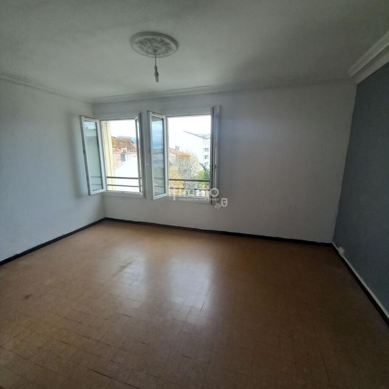 Appartement - 63 m² - 4 pièces