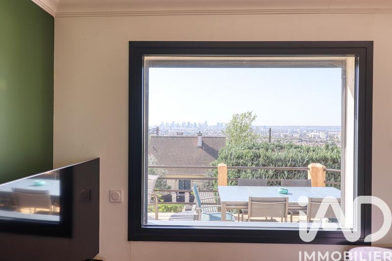 Maison - 156 m² - 7 pièces