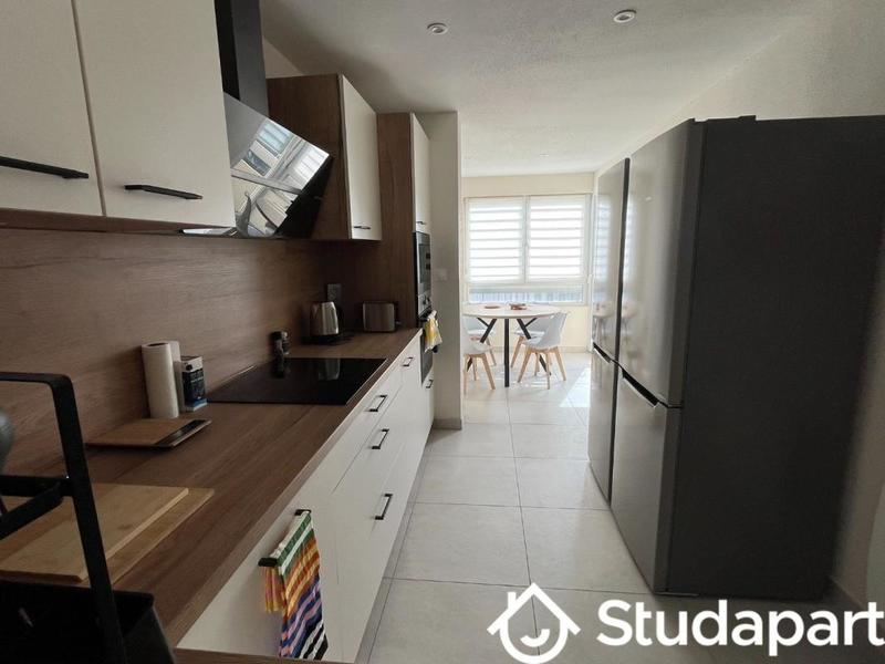 Chambre - 13 m² - 1 pièce