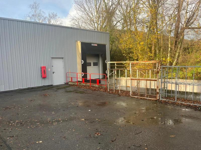 Entrepôt - 400 m²