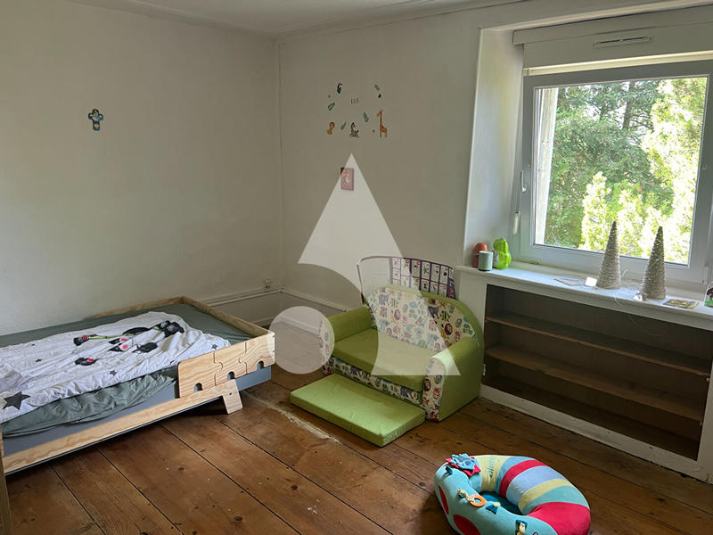 Maison - 188 m² - 8 pièces