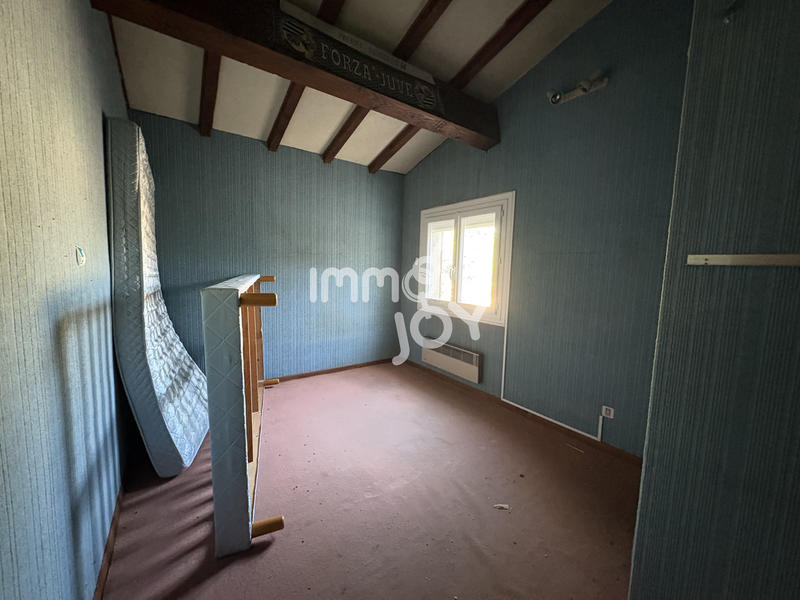 Maison - 250 m² - 7 pièces