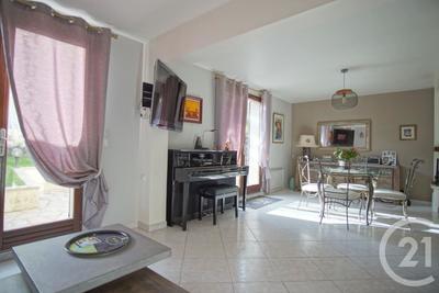 Maison - 91 m² - 5 pièces