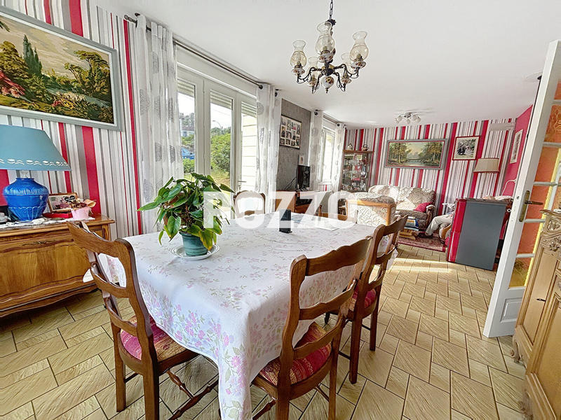 Maison - 147 m² - 6 pièces