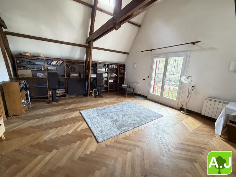 Maison - 175 m² - 8 pièces