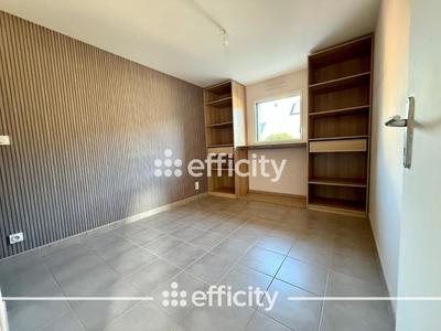 Maison - 123 m² - 6 pièces