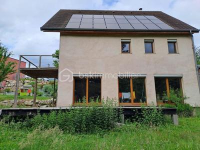 Maison - 141 m² - 4 pièces