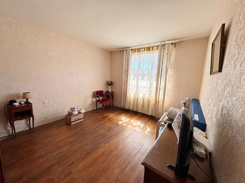 Maison - 100 m² - 6 pièces