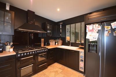 Maison - 248 m² - 6 pièces