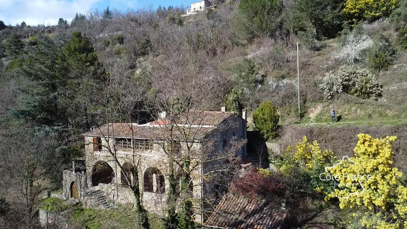 Maison - 172 m² - 7 pièces