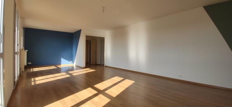 Appartement - 121 m² - 6 pièces