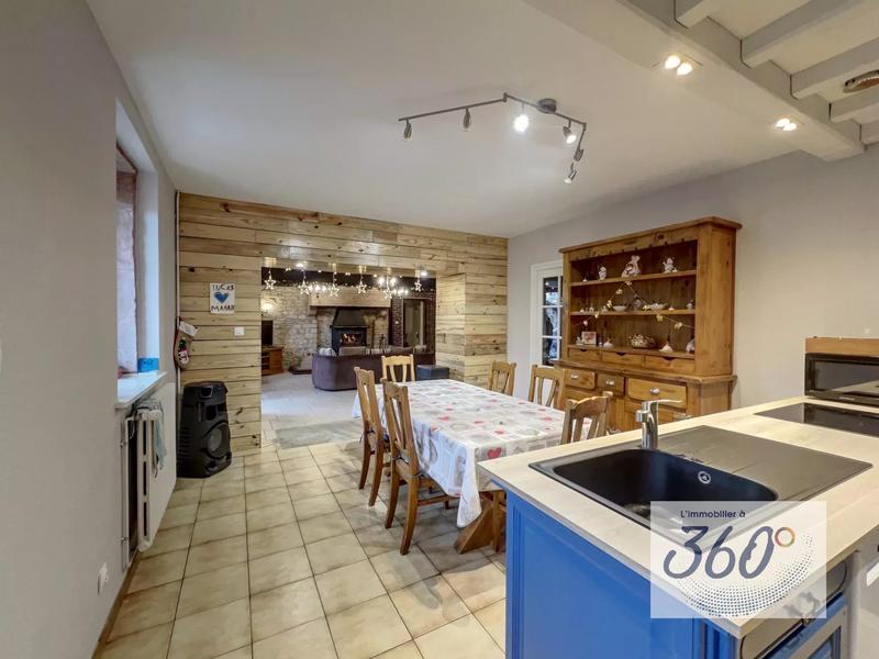 Maison - 143 m² - 5 pièces