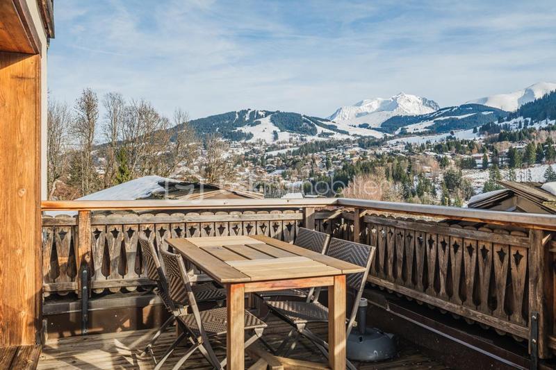 Châlet - 243 m² - 12 pièces