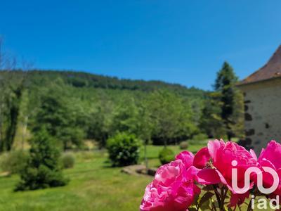 Maison - 180 m² - 7 pièces