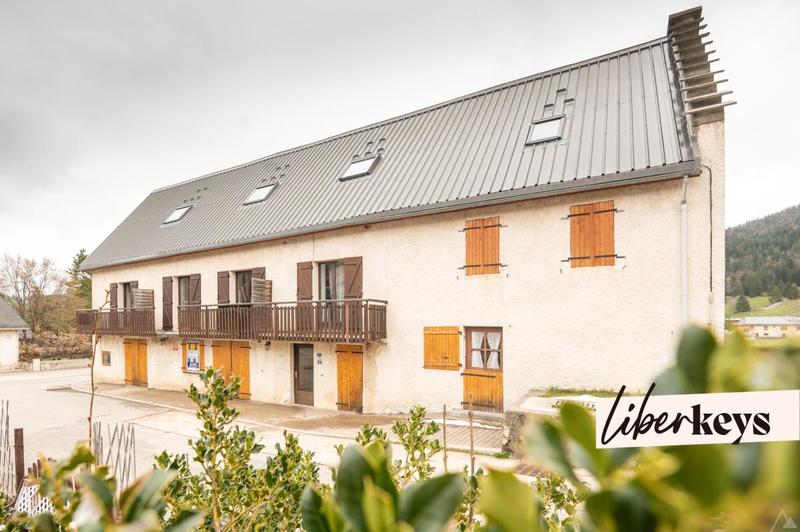 Appartement - 99 m² - 4 pièces