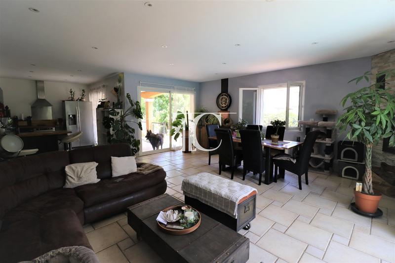 Maison - 112 m² - 4 pièces