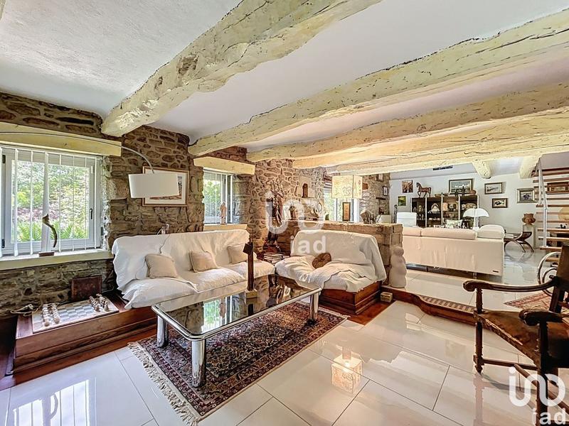 Maison - 194 m² - 5 pièces