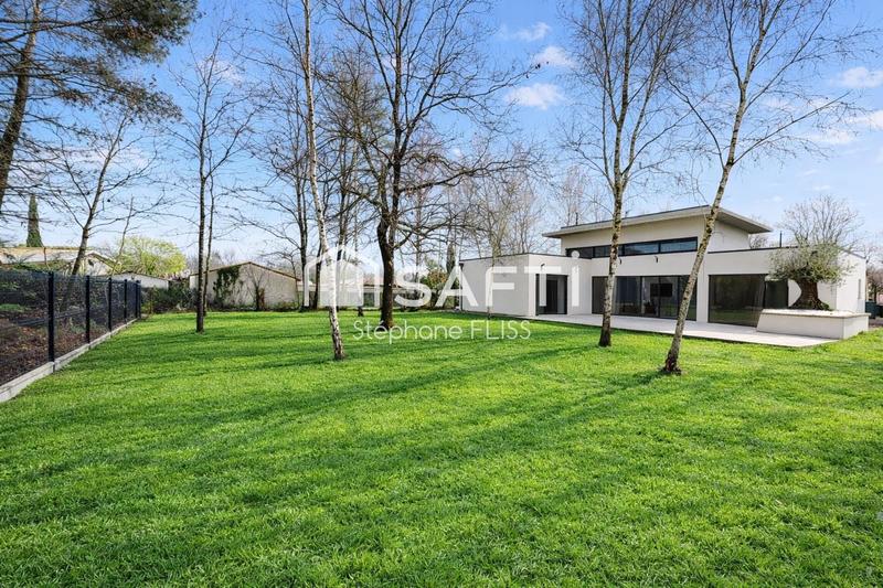 Maison - 153 m² - 8 pièces