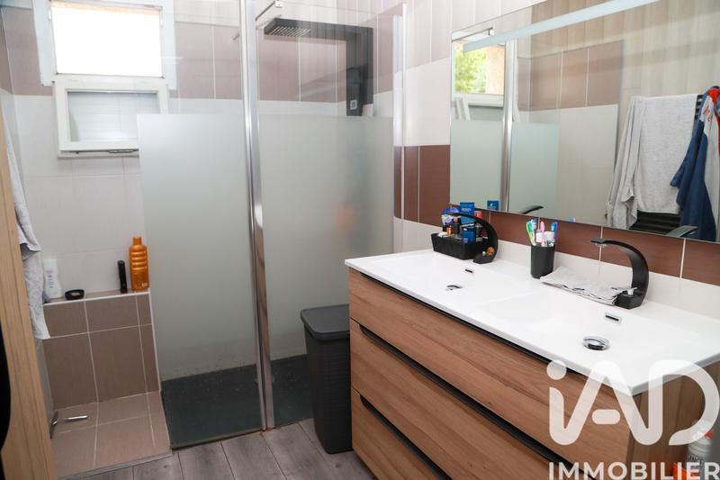 Maison - 99 m² - 4 pièces