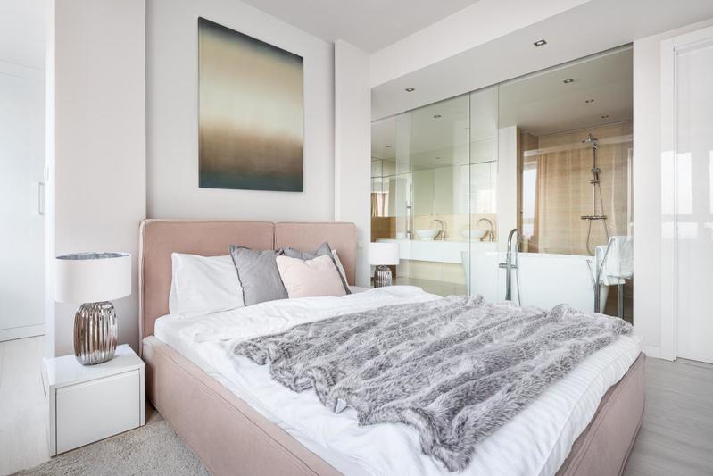 Appartement ancien - 90 m² - 4 pièces