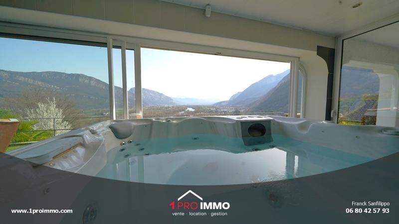 Maison - 173 m² - 7 pièces