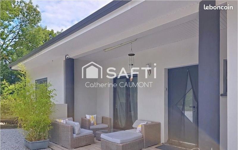 Maison - 212 m² - 8 pièces