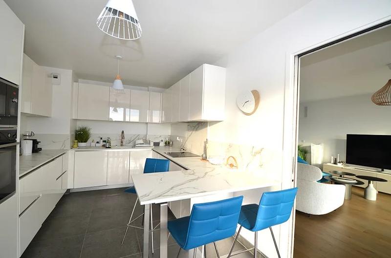 Appartement - 105 m² - 4 pièces