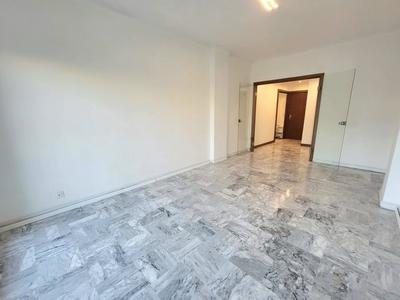 Appartement - 61 m² - 2 pièces