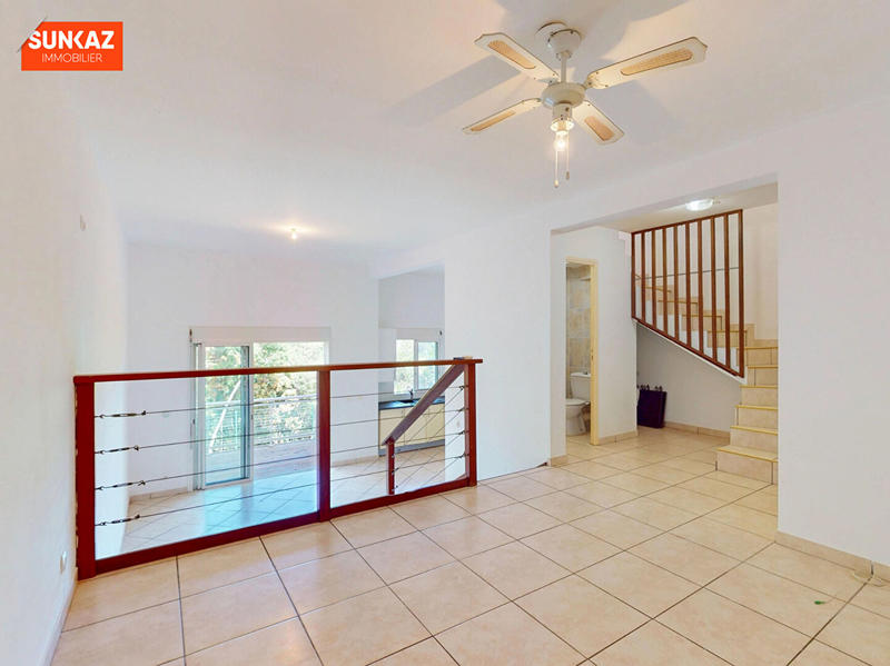 Maison - 83 m² - 3 pièces