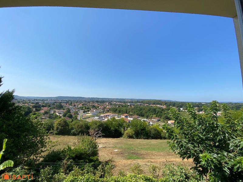 Maison - 102 m² - 5 pièces