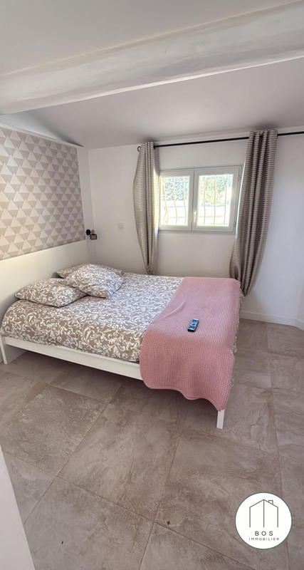 Villa - 213 m² - 6 pièces