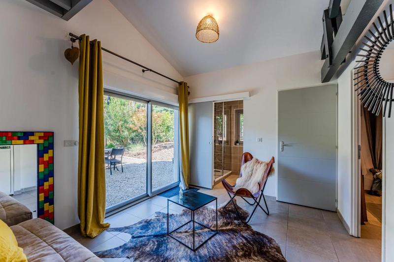 Propriété - 135 m² - 4 pièces