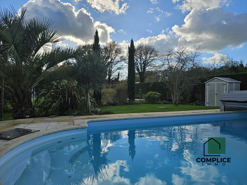 Maison traditionnelle - 152 m² - 5 pièces