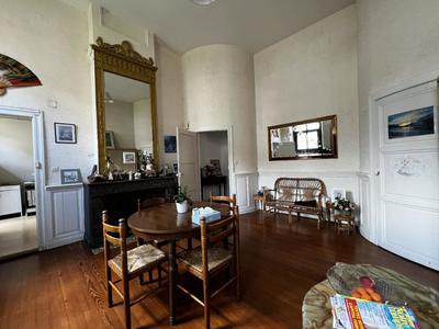 Maison de maîtres - 610 m²