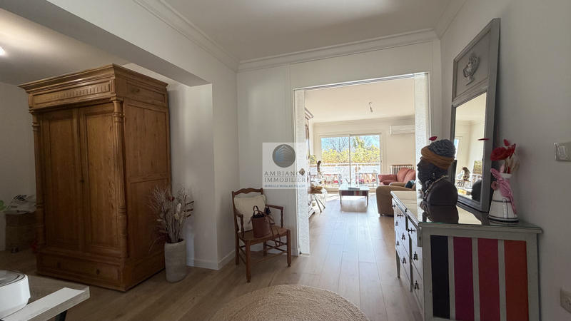 Appartement - 98 m² - 4 pièces