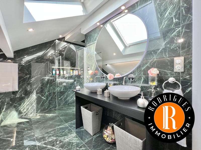 Maison - 123 m² - 5 pièces