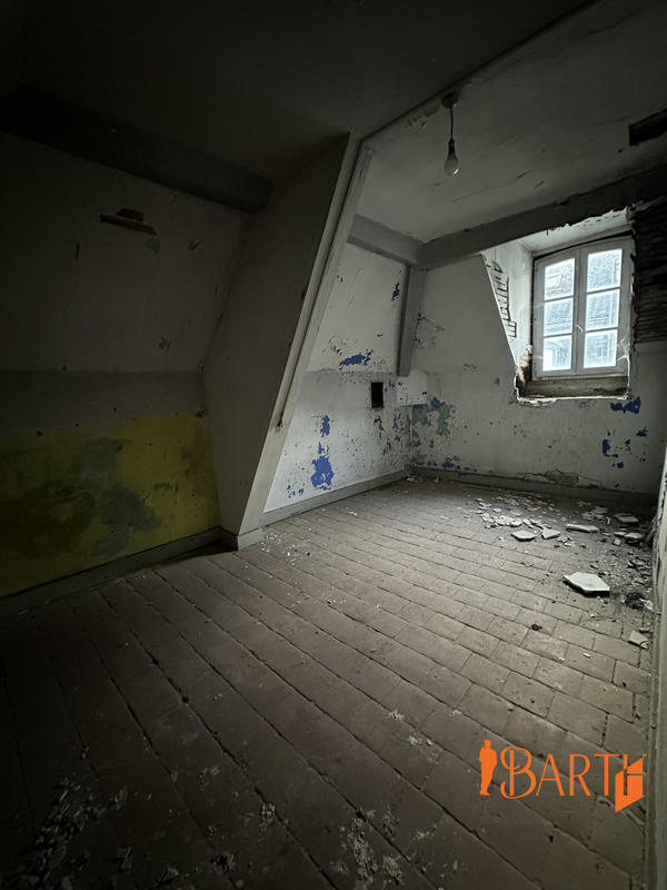 Loft - 95 m² - 4 pièces