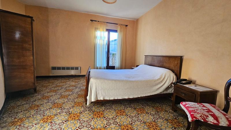 Maison - 280 m² - 7 pièces