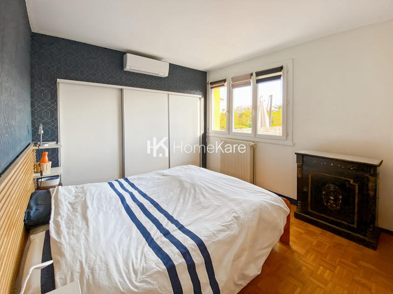 Maison - 93 m² - 4 pièces