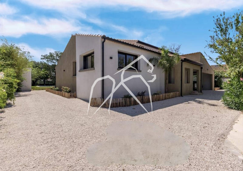 Maison contemporaine - 217 m² - 7 pièces