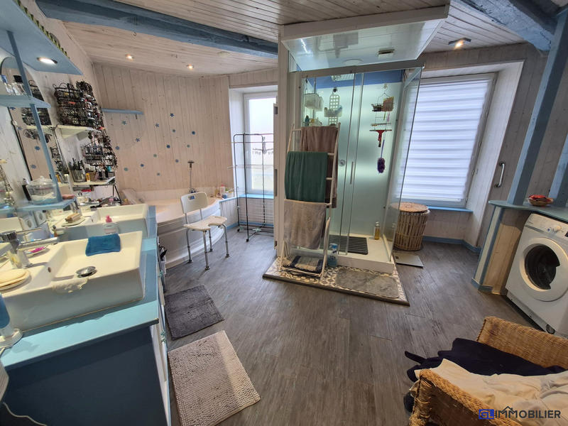 Maison ancienne - 244 m² - 7 pièces