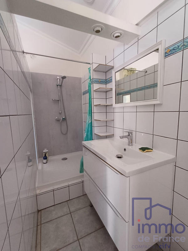 Villa - 121 m² - 6 pièces