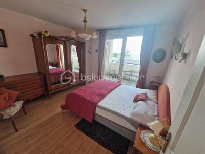 Appartement - 105 m² - 5 pièces