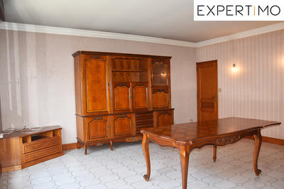 Maison - 184 m² - 8 pièces