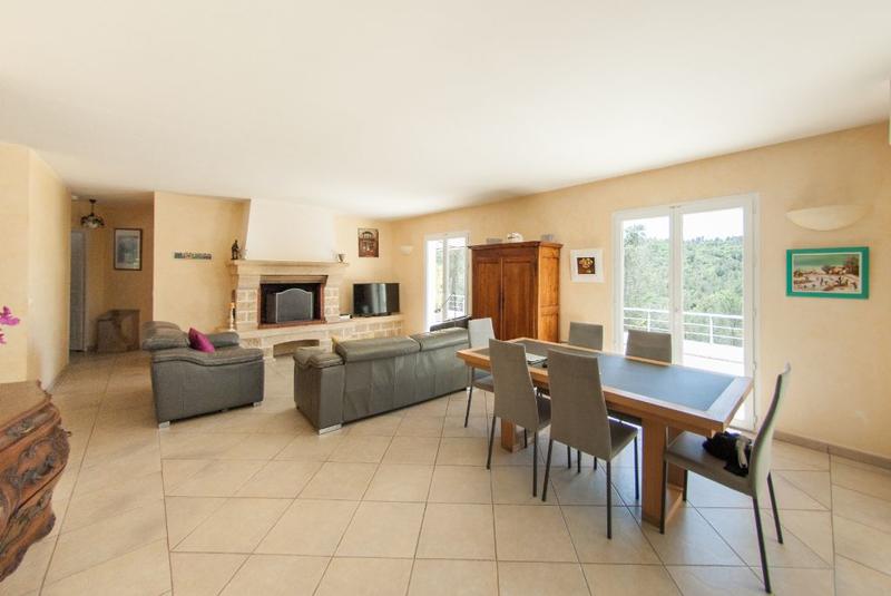 Villa - 325 m² - 5 pièces