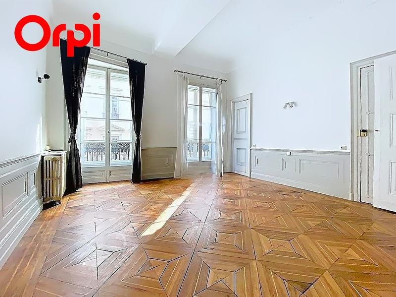 Appartement - 101 m² - 3 pièces