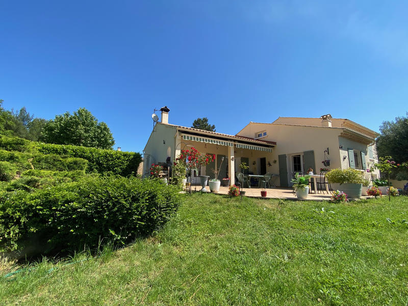 Maison - 142 m² - 5 pièces